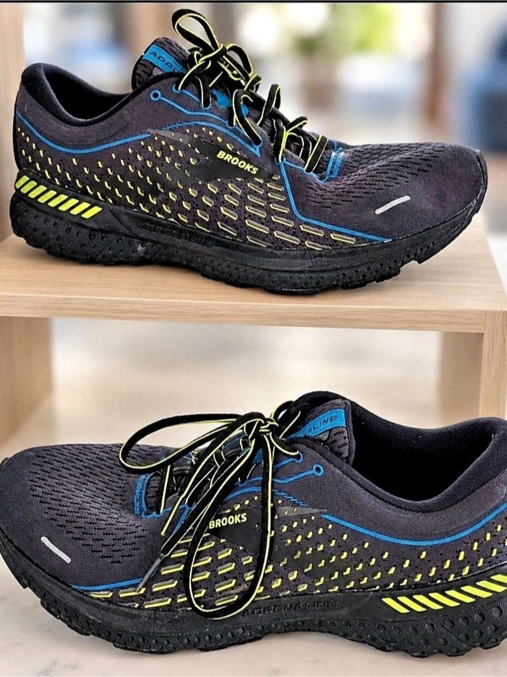 Brooks Adrenaline GTS 21 Men's 11.5 D Running Shoes Black